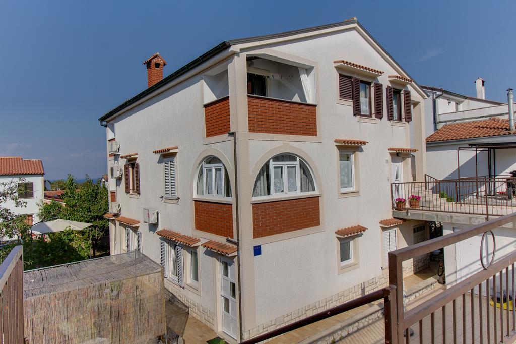 Apartment Nikolina Малий Лошинь Екстер'єр фото